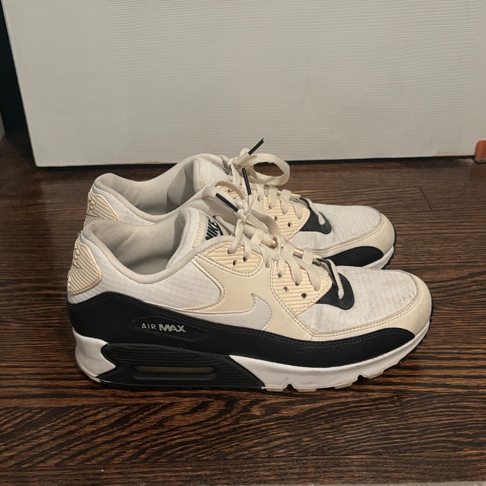 Nike Air Max Sneakers in Black, Cream and White